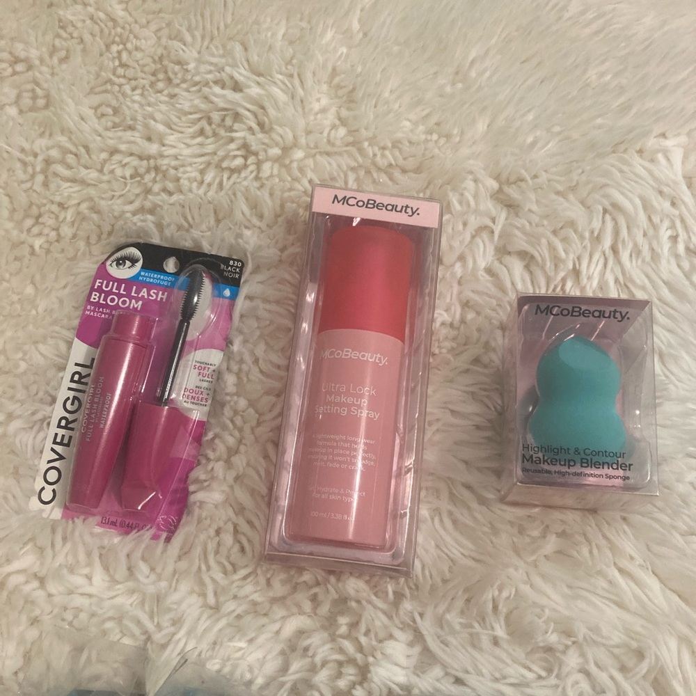 Makeup and Beauty Product Set - Picture 8 of 8